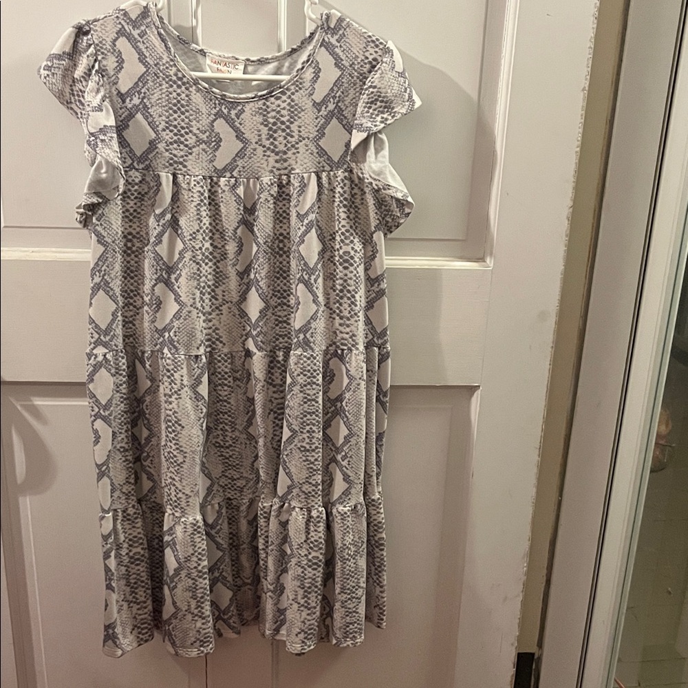 Fantastic Fawn Gray and White Patterned Kids Dress